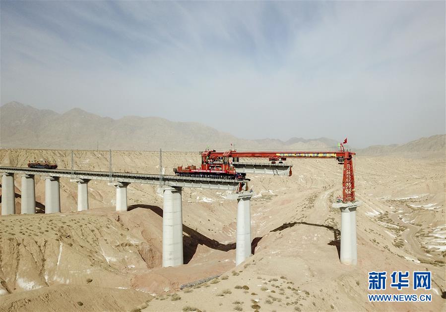 （中國經(jīng)濟(jì)新觀察·圖文互動）（2）重大投資項目開復(fù)工提速 吹響中國經(jīng)濟(jì)復(fù)蘇“沖鋒號”