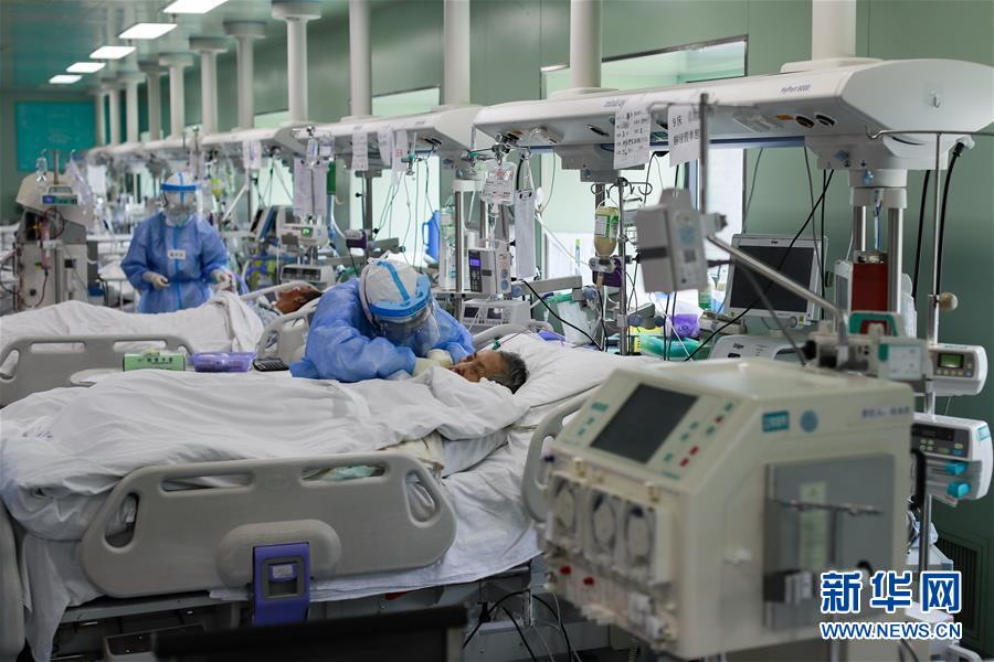 （新華全媒頭條·圖文互動(dòng)）（1）上下同心，守望相助——中國抗疫眾志成城的生動(dòng)實(shí)踐