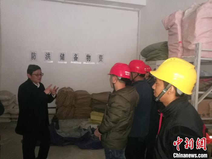 圖為西藏自治區(qū)應(yīng)急管理廳儲備的防洪救災(zāi)物資(資料圖)。西藏自治區(qū)應(yīng)急管理廳 供圖