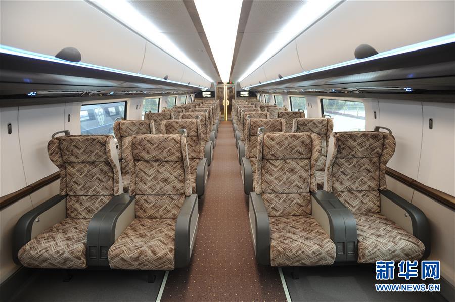 (經(jīng)濟(jì))(3)時(shí)速600公里高速磁浮試驗(yàn)樣車成功試跑