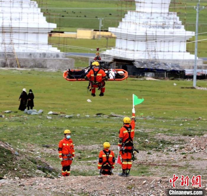 圖為應(yīng)急演練現(xiàn)場(chǎng)。青海省應(yīng)急廳