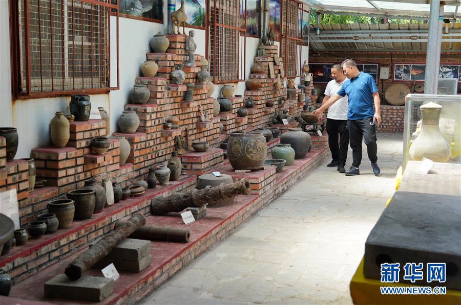 （新華全媒頭條·走向我們的小康生活·圖文互動(dòng)）（9）長(zhǎng)城腳下，小康村串成“珍珠鏈”