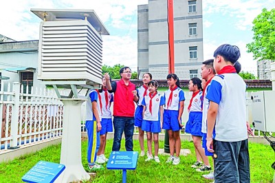 激勵(lì)創(chuàng)新，樹立“強(qiáng)國(guó)有我”鴻鵠志