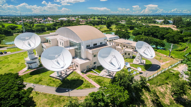 2016年8月1日拍攝的老撾首都萬象的老撾一號(hào)通信衛(wèi)星地面站全景。